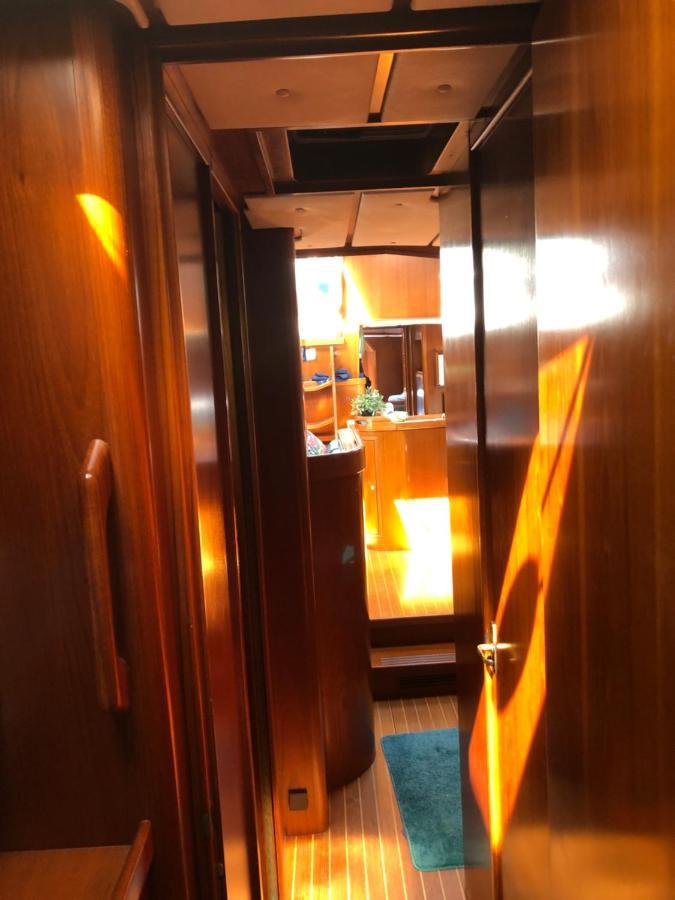 Stay Only Or Sailaway With Friends And Family Have More Fun Medemblik Exterior photo