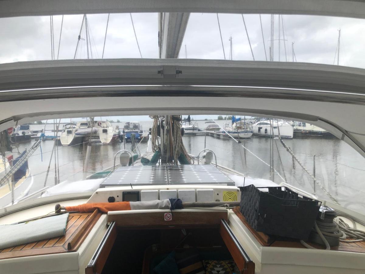 Stay Only Or Sailaway With Friends And Family Have More Fun Medemblik Exterior photo